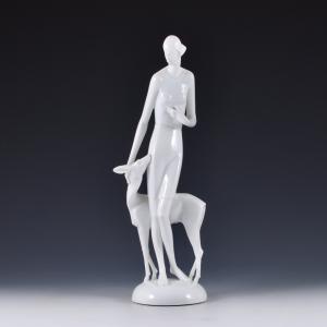 Mädchen mit Rehkitz - Gerhard Schliepstein, Manufaktur Rosenthal, 1931